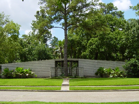 The Architecture of Memorial Bend