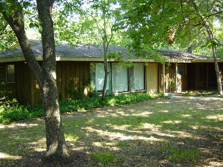 The Architecture of Memorial Bend